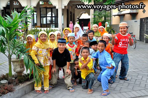 Groupe enfants indonsiens
