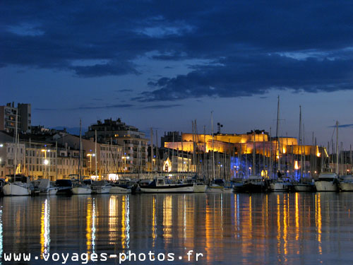 Vieux port de nuit