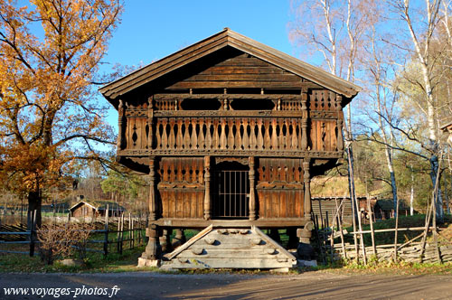 Maison traditionnelle en bois