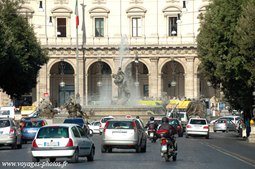 Fontaine place la rpublique  Rome
