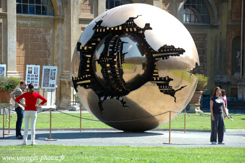 Globe au Vatican