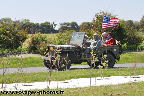 Jeep et drapeau amricain